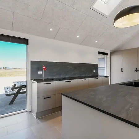 Completely Unique Luxury Home-sj750 Harboør